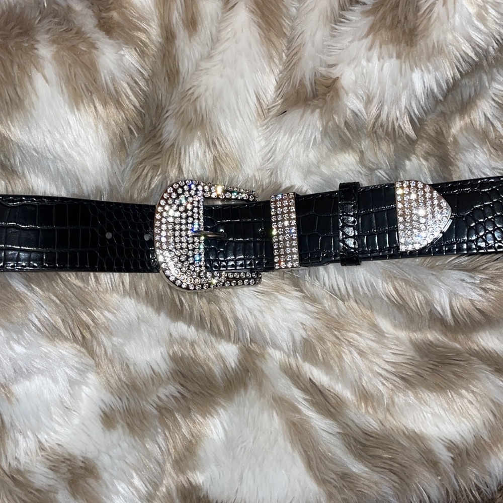 🔥 Faux 🐊 Croc Rhinestone 🤠 belt’s ✨ 💎